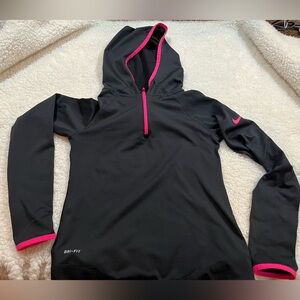 NIKE PRO HOODED Dri-fit Sweatshirt | Girls Youth Large | Black with Hot Pink